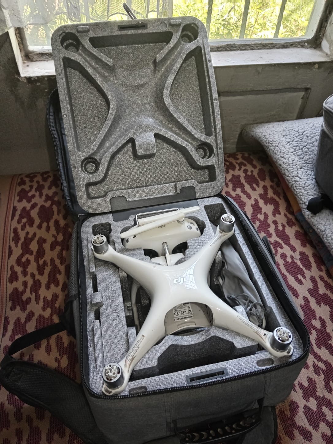 Venta de Drone DJI Phantom 4 Pro  Funcionando al 100% viene con todos accesorios - 2